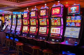 teh4d slot live dealer studio with professional broadcast setup and multiple camera feeds